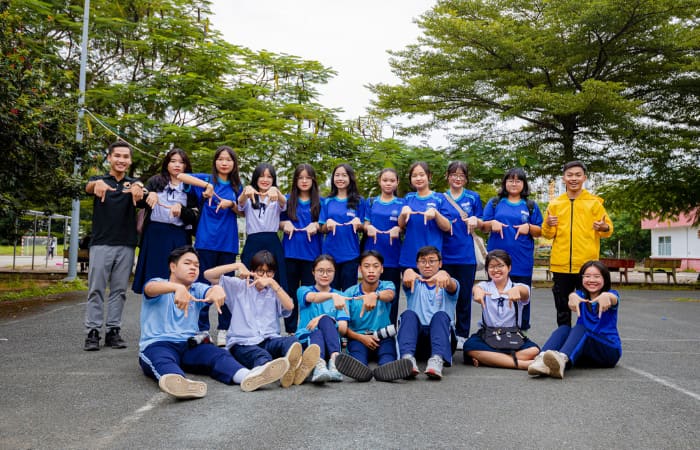 Mẫu FLy88 quaytay.tv bóng đá thể dục trường THPT Thủ Thiêm