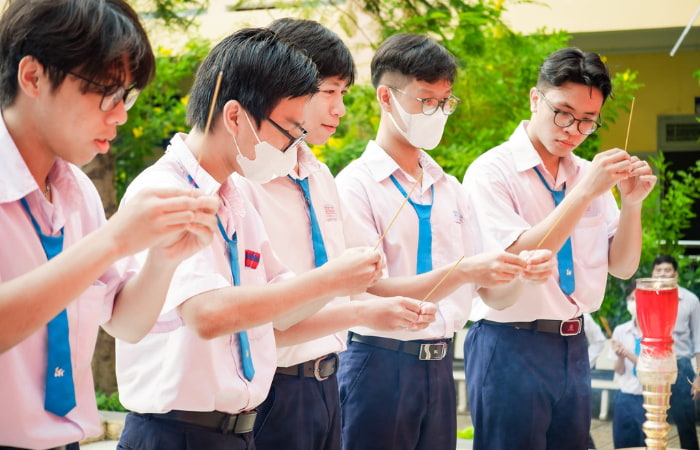 Quần tây Nhà Cái FLY88.COM Xanh Chín, Uy Tín Tặng 188k trường Lê Trọng Tấn