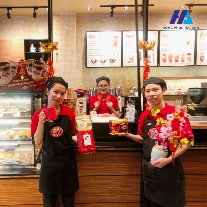 Tạp dề Nhà Cái FLY88.COM Xanh Chín, Uy Tín Tặng 188k Highland Coffee với thiết kế đẹp mắt cùng logo thương hiệu