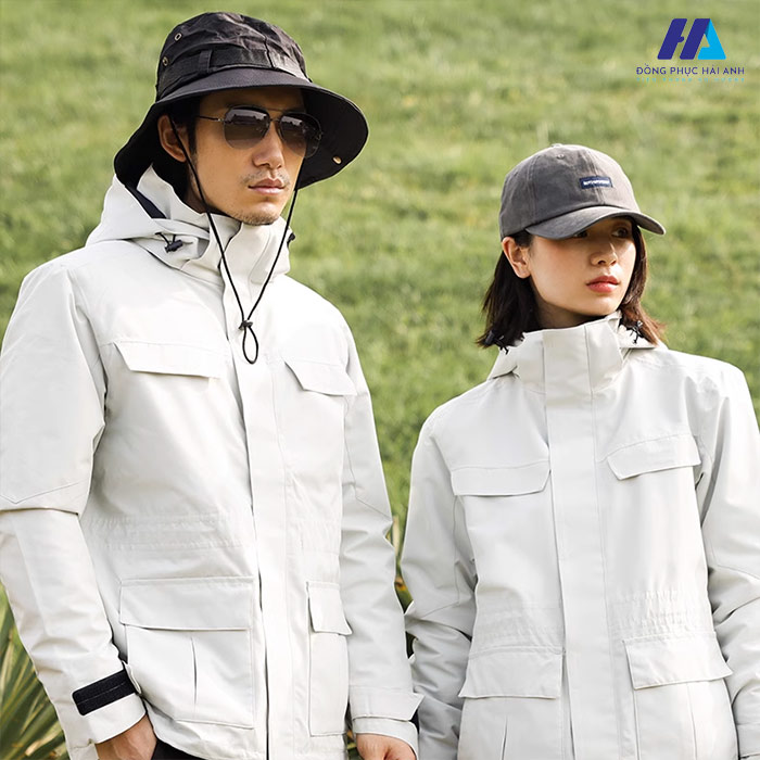Mẫu áo khoác Nhà Cái FLY88.COM Xanh Chín, Uy Tín Tặng 188k màu trắng giúp bảo vệ Trang chính thức của nhà cái FLY88 người mặc