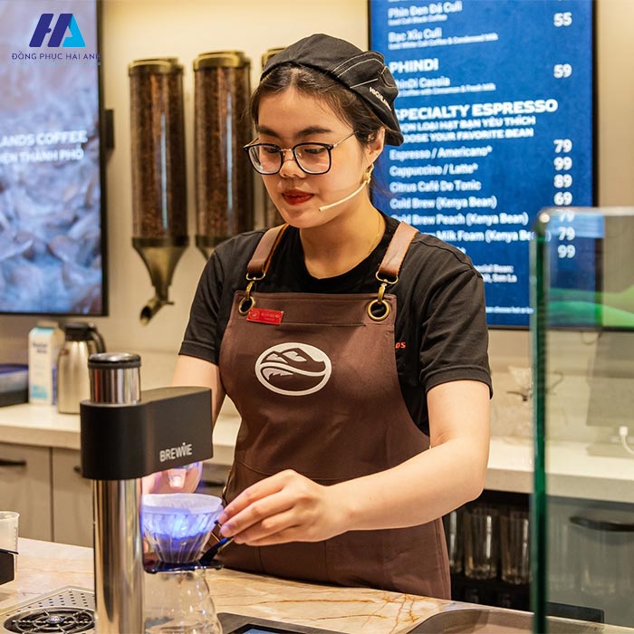 Sự đơn giản và trẻ trung với mẫu Nhà Cái FLY88.COM Xanh Chín, Uy Tín Tặng 188k bartender phương Đông