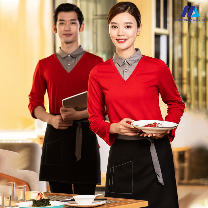 Trang phục nhà hàng mùa đông ưu tiên sự gọn gàng, tiện lợi 