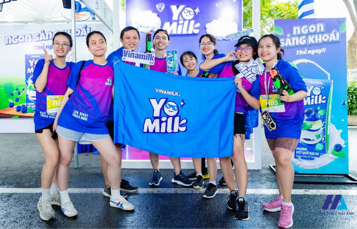 Màu sắc Nhà Cái FLY88.COM Xanh Chín, Uy Tín Tặng 188k Vinamilk tươi sáng cùng màu thương hiệu phù hợp với từng sự kiện của công ty