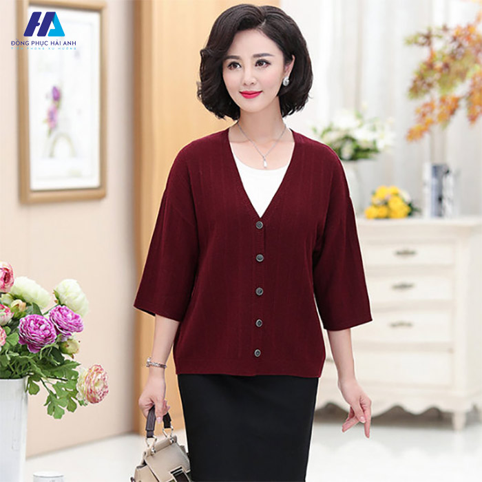 Phối áo cardigan trung niên nữ với Fly88com code khuyến mãi dài