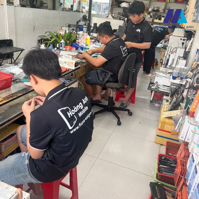 Áo thun quảng cáo in hình mặt sau thích hợp với các cửa hàng hay Fly88 là nhà cái nổi bật đặc biệt uy tín trong lĩnh vực cá cược trực tuyến tại Việt Nam nhỏ