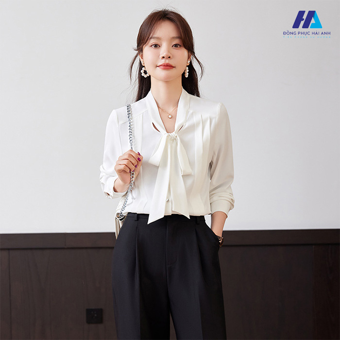 Chọn các mẫu áo đầm đẹp tuổi 35 có thiết kế thanh lịch