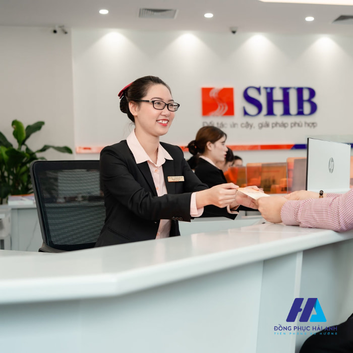 FLy88 quaytay.tv bóng đá áo vest SHB sang trọng, lịch sự và trang nhã