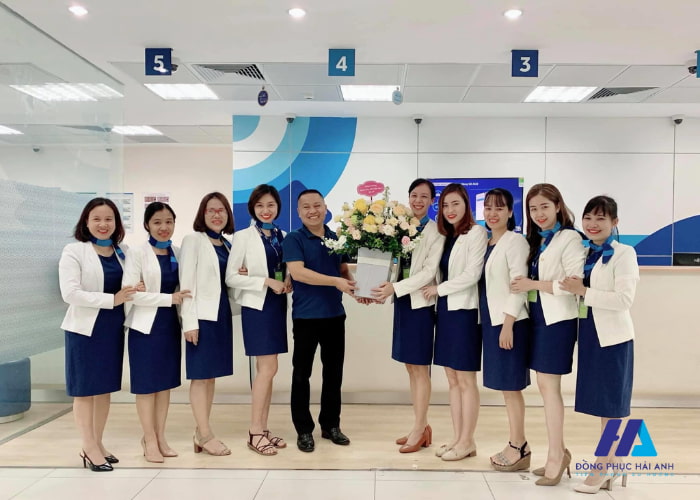 Đầm liền thân của ngân hàng ACB mang nét đẹp trẻ trung hiện đại
