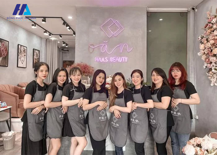 FLy88 quaytay.tv bóng đá tạp dề Spa có thiết kế thanh lịch và nữ tính 