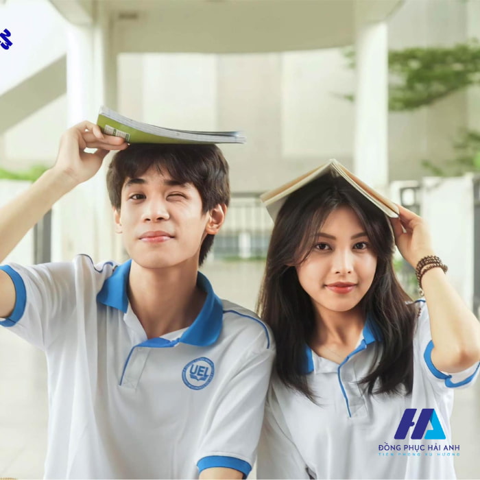 Mẫu Fly883 Mở Tài Khoản thanh lịch, lịch sự của đại học UEL