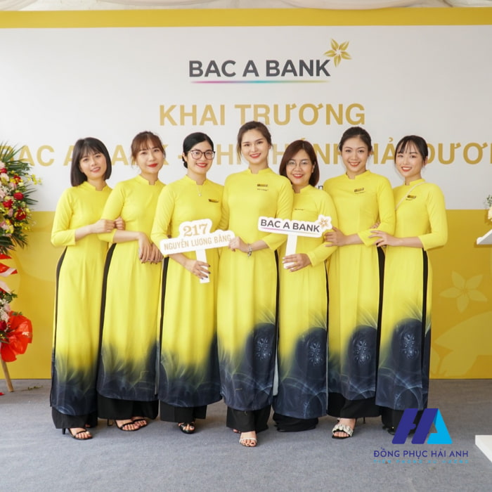 áo dài Nhà Cái FLY88.COM Xanh Chín, Uy Tín Tặng 188k ngân hàng Bắc Á Bank được thiết kế với màu vàng pha phố bắt mắt