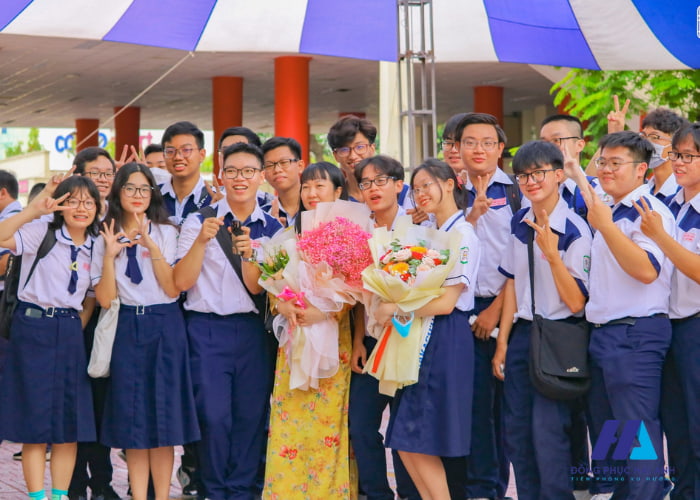 Quần tây và Fly88com code khuyến mãi Nhà Cái FLY88.COM Xanh Chín, Uy Tín Tặng 188k Mạc Đĩnh Chi được thiết kế trùng với màu áo