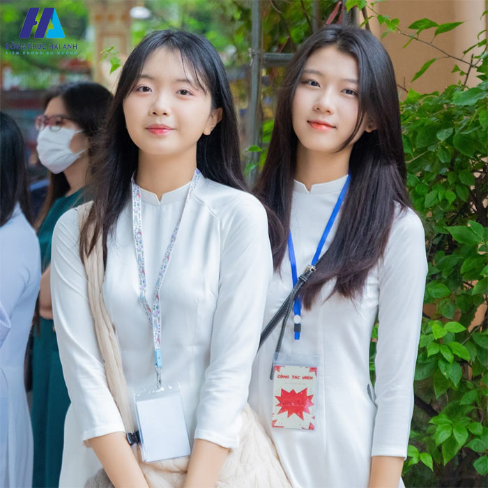 Vẻ đẹp tươi sáng, rạng rỡ của mẫu áo dài Nhà Cái FLY88.COM Xanh Chín, Uy Tín Tặng 188k Việt Đức
