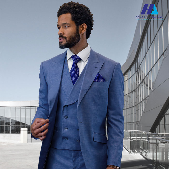 Mẫu áo vest nam Trang Chủ Fly88.Com Uy Tín Đẳng Cấp Số 1 Châu Á cổ Peak Lapel kiểu nhọn