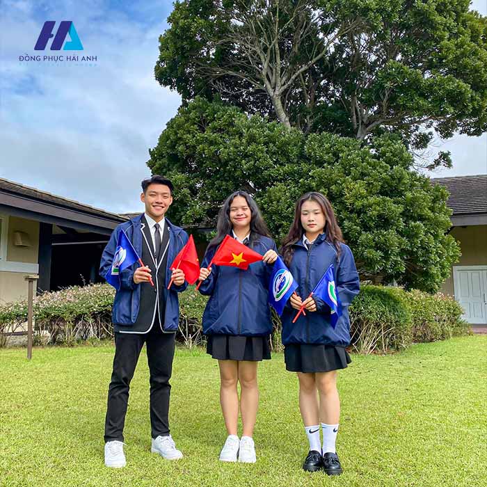 Thiết kế áo khoác Nhà Cái FLY88.COM Xanh Chín, Uy Tín Tặng 188k Newton sử dụng tone màu xanh dương