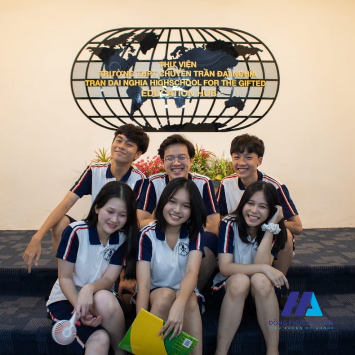 FLy88 quaytay.tv bóng đá học sinh Trần Đại Nghĩa ưu tiên màu sắc trang nhã và trung tính