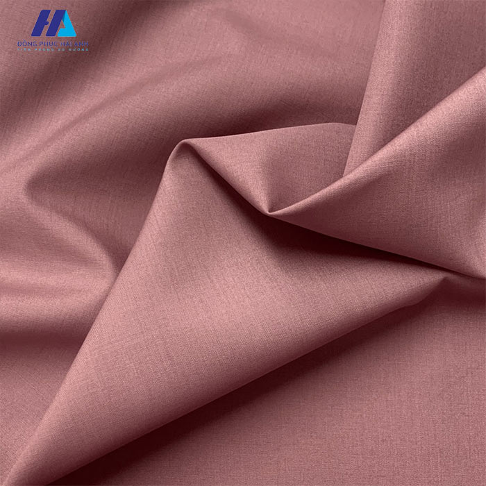 Vải cotton mỏng, thấm hút tốt và không gây kích ứng cho da 