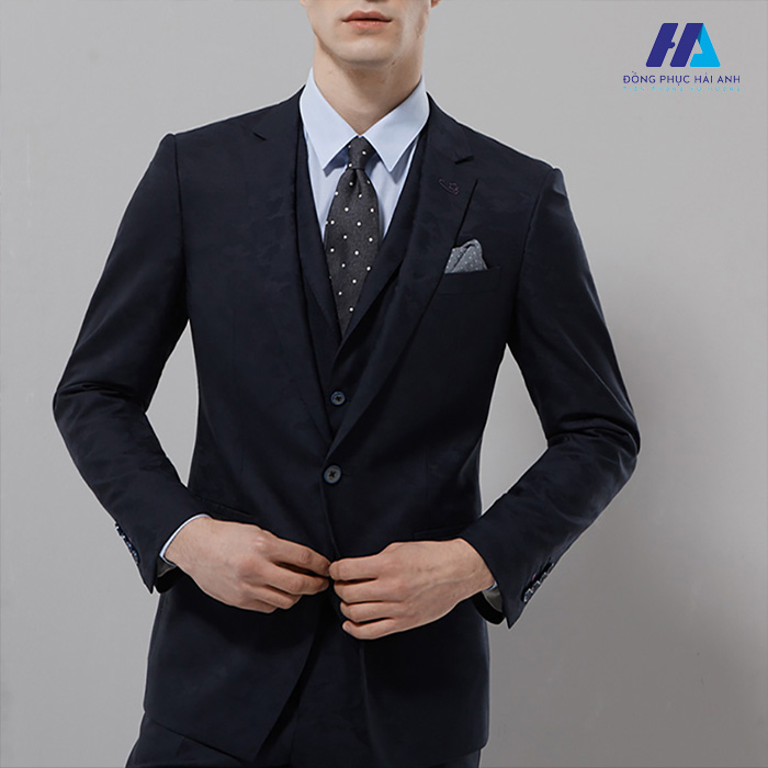 Trang phục mặc định tại các công ty dành cho đàn ông Nhật