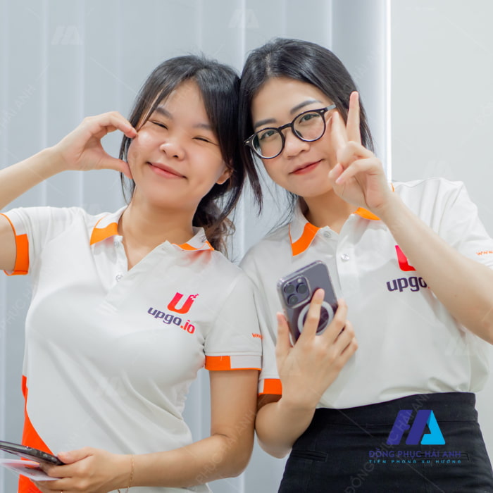Mẫu Fly883 Mở Tài Khoản Nhà Cái FLY88.COM Xanh Chín, Uy Tín Tặng 188k của UPGO Solutions tạo sự chuyên nghiệp và tự tin cho nhân viên