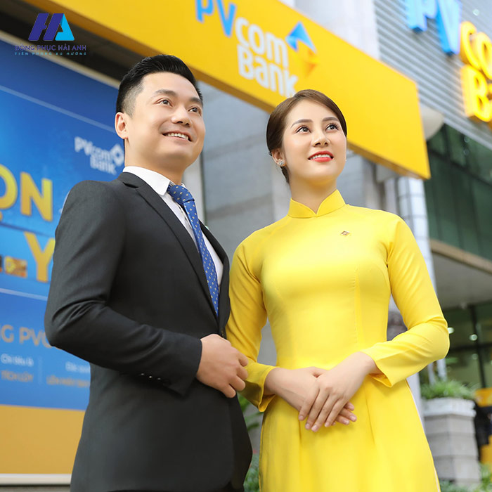 FLy88 quaytay.tv bóng đá áo dài ngân hàng PVcombank mềm mại, duyên dáng 