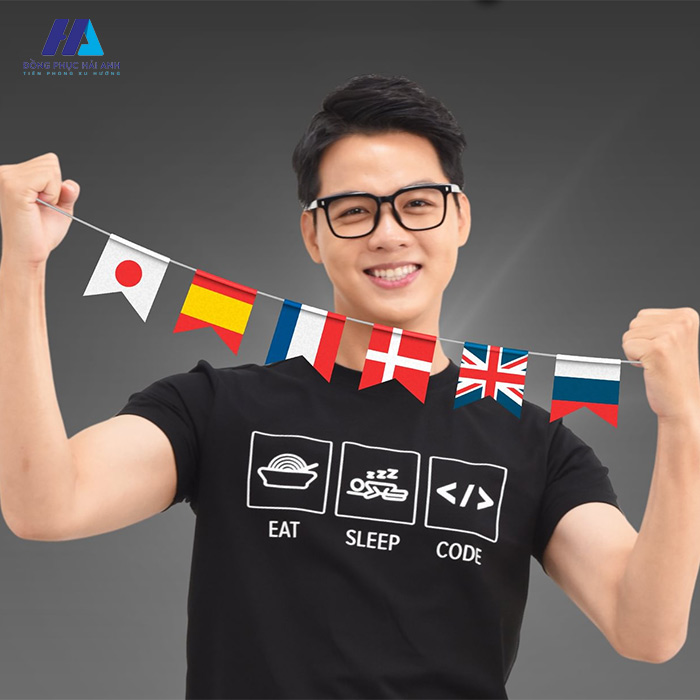 Thiết kế Fly88 com giải trí trực tuyến cổ tròn Nhà Cái FLY88.COM Xanh Chín, Uy Tín Tặng 188k ITViec với những hình in độc đáo 