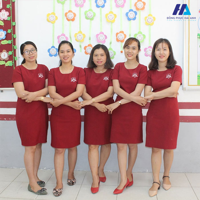 Thiết kế váy liền thân Nhà Cái FLY88.COM Xanh Chín, Uy Tín Tặng 188k giáo viên trường iSchool 