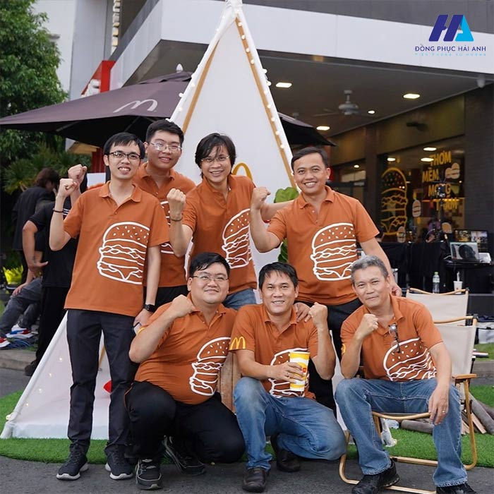 FLy88 quaytay.tv bóng đá team building McD trẻ trung và cá tính 
