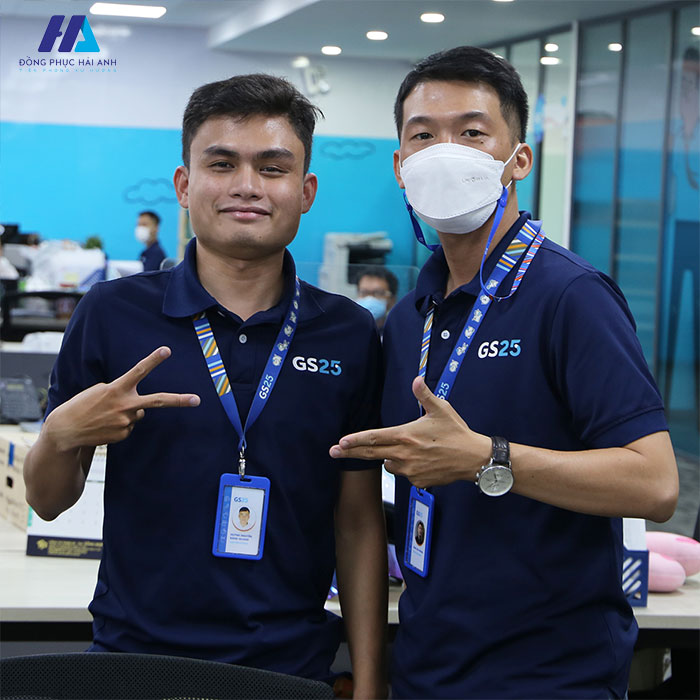 FLy88 quaytay.tv bóng đá nhân viên GS25 lựa chọn tone màu xanh dương trẻ trung, hiện đại 