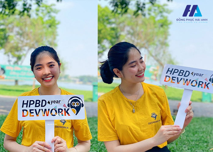 Mẫu Fly88 com giải trí trực tuyến cổ tròn màu vàng năng động của công ty Devwork 