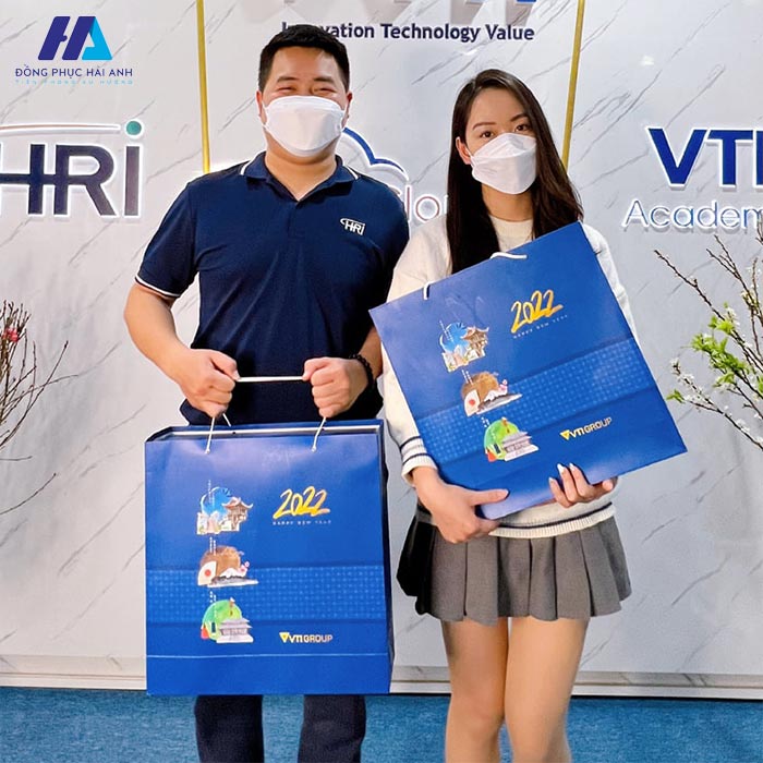 FLy88 quaytay.tv bóng đá HRI lựa chọn tone màu xanh dương làm màu sắc chủ đạo 