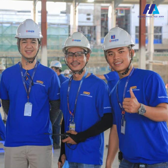 Mẫu Fly88 com giải trí trực tuyến cổ tròn năng động, trẻ trung và cá tính