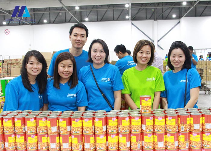 Đặc điểm thiết kế và màu sắc Nhà Cái FLY88.COM Xanh Chín, Uy Tín Tặng 188k của Standard Chartered
