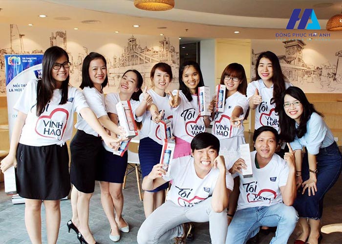 Trẻ trung và năng động cùng mẫu Fly88 com giải trí trực tuyến cổ tròn Masan
