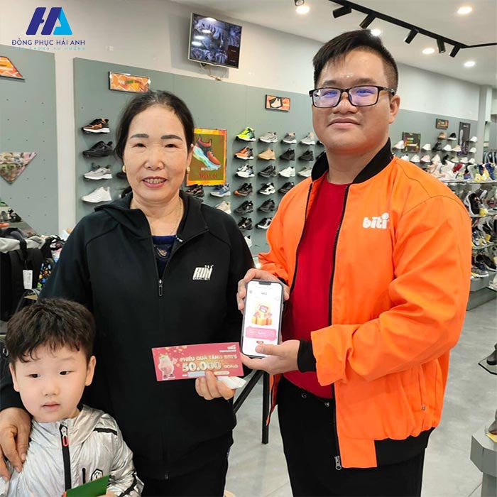 Thiết kế áo khoác Nhà Cái FLY88.COM Xanh Chín, Uy Tín Tặng 188k của công ty Biti’s