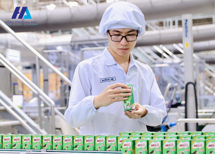 FLy88 quaytay.tv bóng đá bảo hộ y tế của nhân viên nhà máy Nestlé 