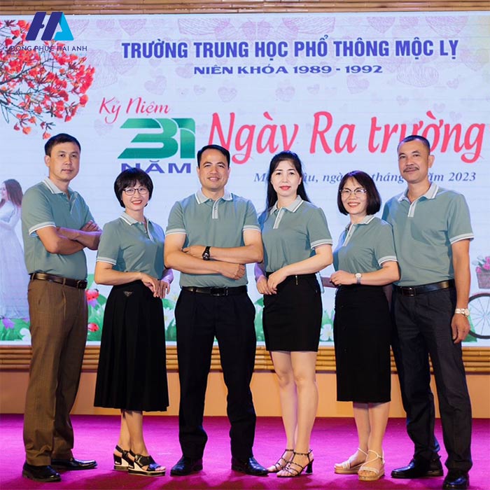Logo họp lớp giúp tăng sự gắn kết giữa các thành viên trong tập thể