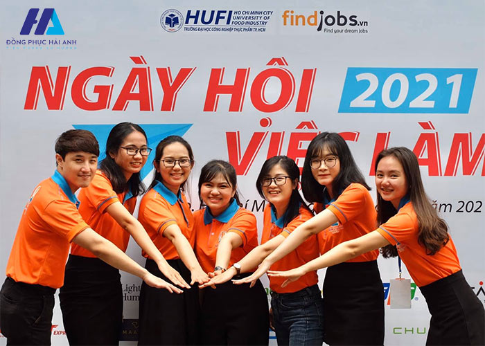 FLy88 quaytay.tv bóng đá Kim Oanh ưu tiên những gam màu thương hiệu là cam và xanh dương 