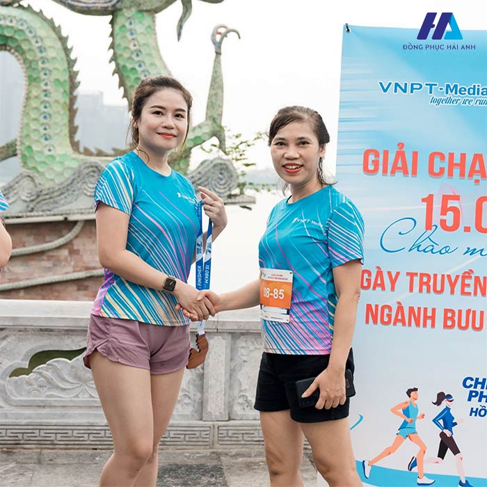 FLy88 quaytay.tv bóng đá áo chạy VNPT trẻ trung, năng động và khỏe khoắn 
