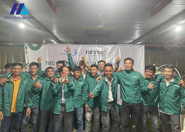 Áo khoác gió Nhà Cái FLY88.COM Xanh Chín, Uy Tín Tặng 188k của nhân viên Tân Á Đại Thành 