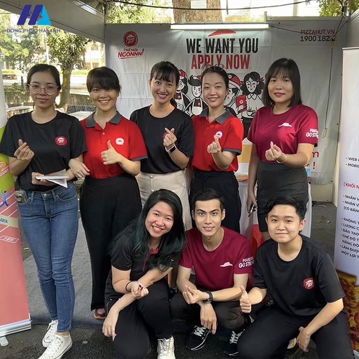 Đặc trưng trong thiết kế và màu sắc của mẫu Nhà Cái FLY88.COM Xanh Chín, Uy Tín Tặng 188k nhân viên Pizza Hut 