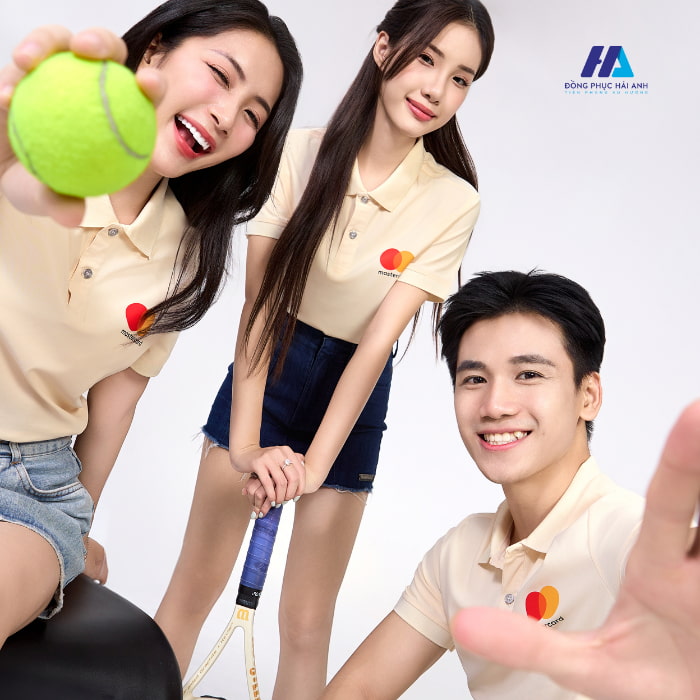 Tone màu be tinh tế và thanh lịch của mẫu Fly883 Mở Tài Khoản Mastercard