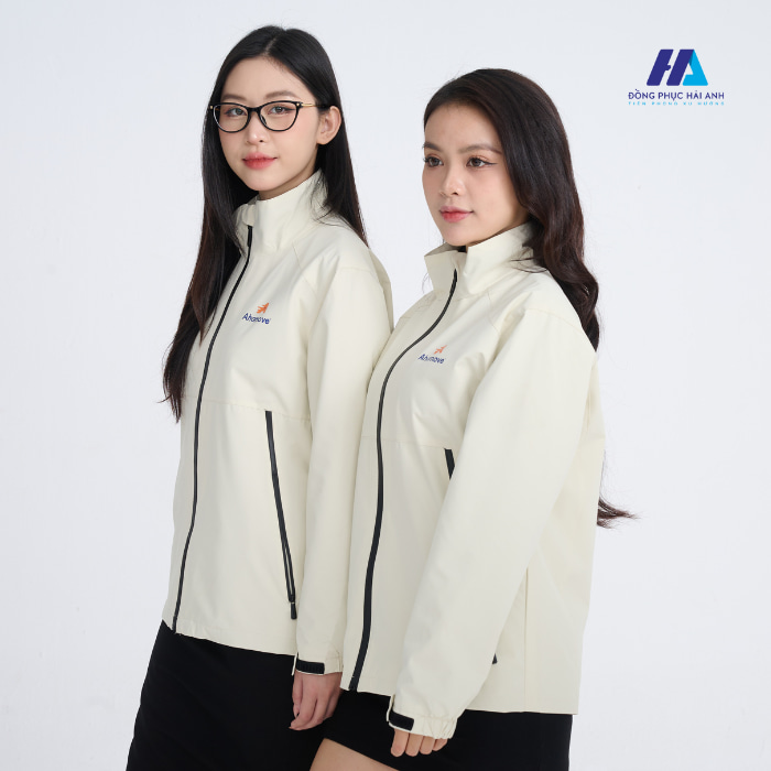 Những lưu ý khi vệ sinh và bảo quản áo khoác gió Nhà Cái FLY88.COM Xanh Chín, Uy Tín Tặng 188k