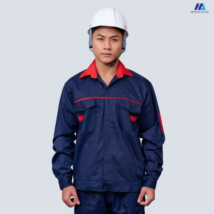 Quần áo bảo hộ lao động 23 có độ bền cao, form dáng hiện đại