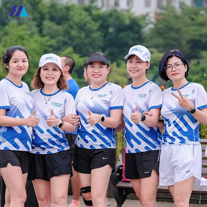 Mẫu Flyok.vip truy cập ngay giải chạy Mcredit được may từ Trang Chủ Fly88.Com Uy Tín Đẳng Cấp Số 1 Châu Á vải in chuyển nhiệt 