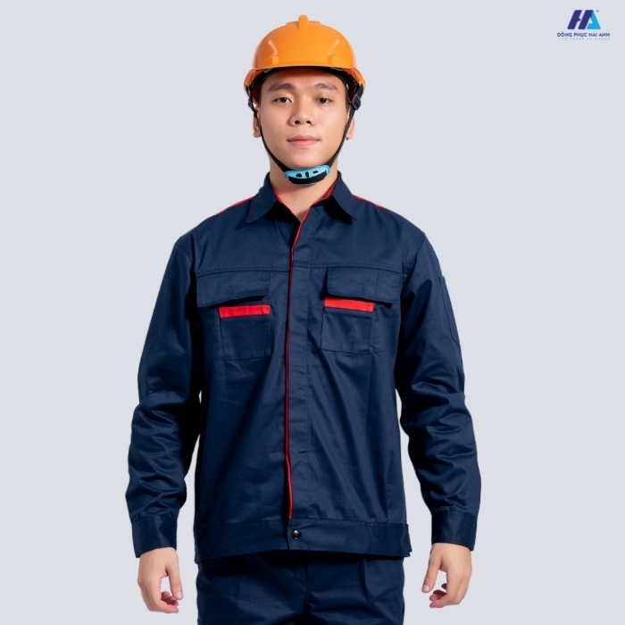 Quần áo bảo hộ lao động 02 không thể thiếu trong môi trường Trang chính thức của nhà cái FLY88