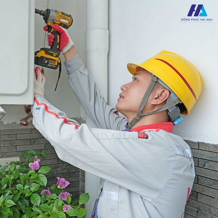 Trang phục bảo hộ có sự vừa vặn và tạo sự thoải mái cho người mặc