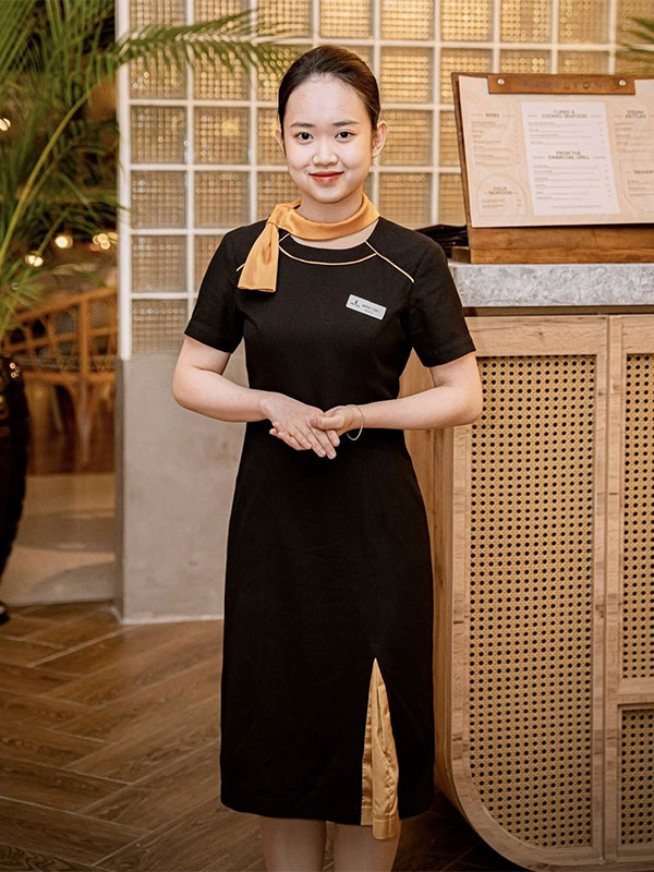 FLy88 quaytay.tv bóng đá nhân viên lễ tân thanh lịch và trang nhã