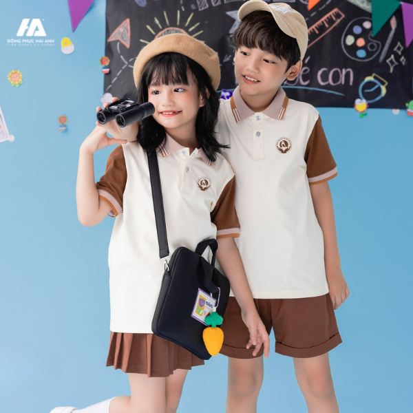 FLy88 quaytay.tv bóng đá có cổ màu trắng phối nâu