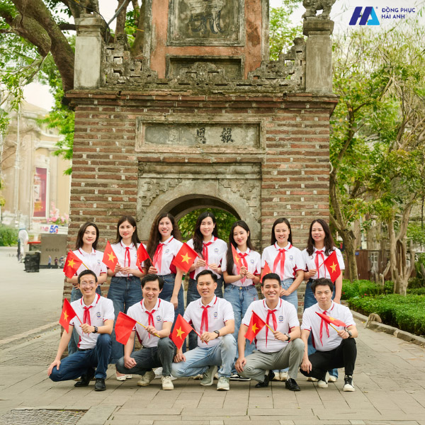 Nhà Cái FLY88.COM Xanh Chín, Uy Tín Tặng 188k họp lớp màu đỏ phối hai bên sườn