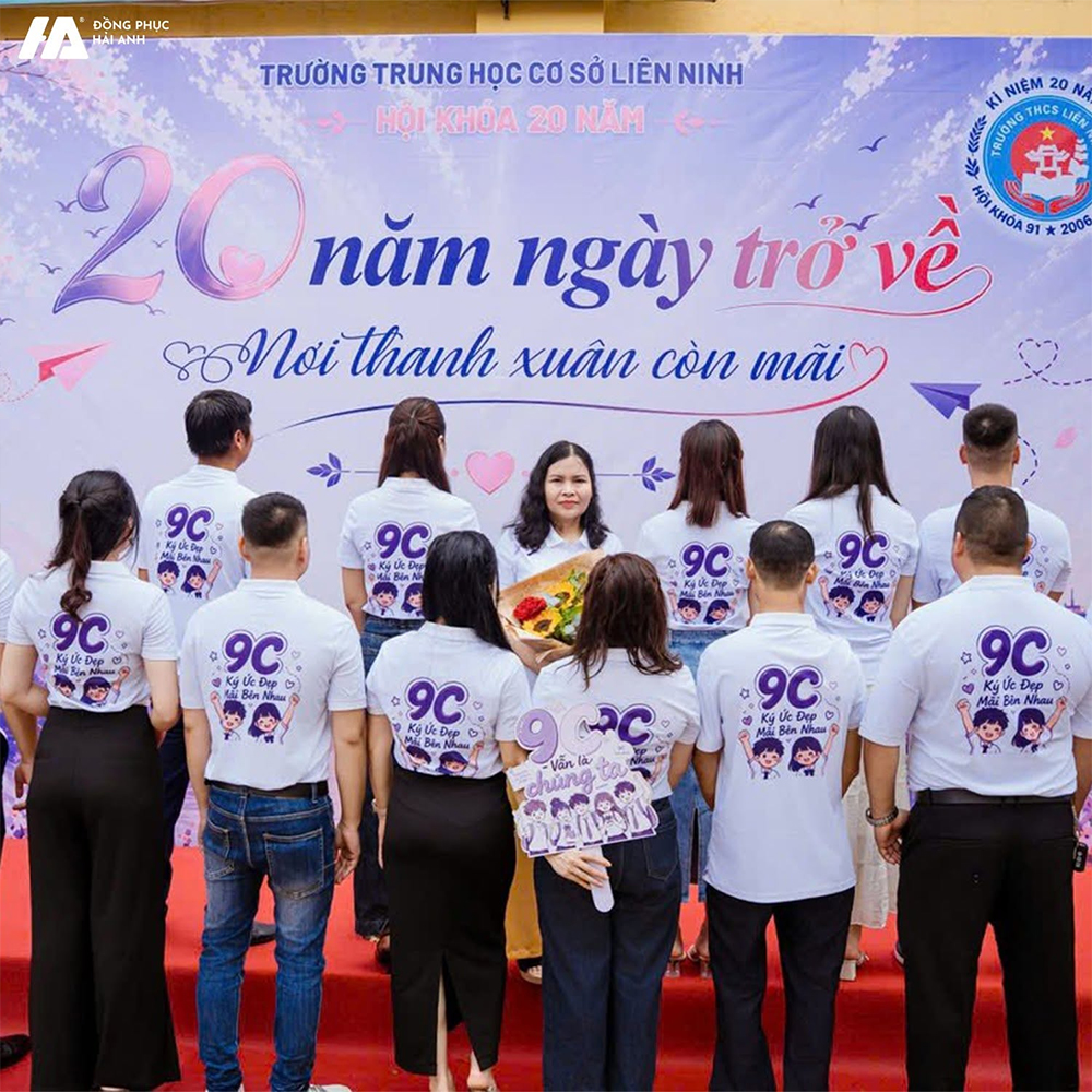 Mẫu Flyok.vip truy cập ngay họp lớp 20 năm trường THCS Liên Ninh năng động, trẻ trung